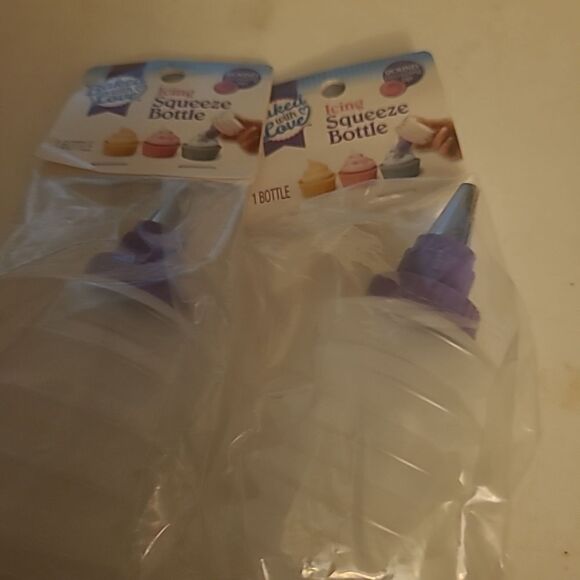 3D Gingerbread House/Cookies Cutters and Accessories - Picture 4 of 6